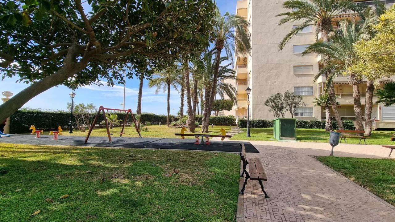 Apartament Palm Beach-El Palmeral Torrevieja Kültér fotó